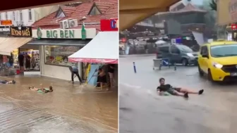 Fethiye'de sel sularında şişme yatakla yüzdüler