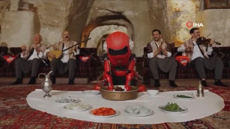 TEKNOFEST robotu çiğköfte yoğurdu: O anlar kamerada