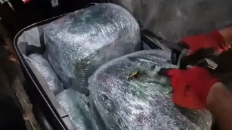 Şanlıurfa'da yolcu otobüsünde 17 kilo uyuşturucu ele geçirildi