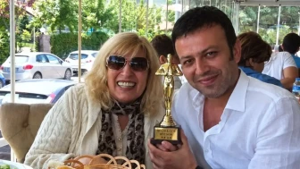 Serhat Kılıç, "en büyük aşkım" dediği kişinin yanına defnedilerek son yolculuğuna uğurlandı.