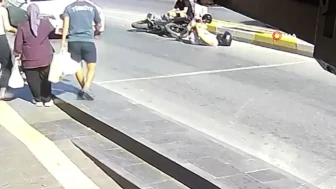 Yaya Kaçmaktan Kaçınırken Motosiklet Devrildi: İki Yaralı!
