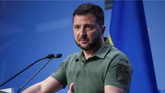 Zelenskiy'nin uçağına Moldova'da İHA saldırısı: Kıl payı kurtuldu