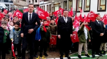 RİZE'DE 2. YARI YIL BAYRAK SEVGİSİ TEMASIYLA BAŞLADI