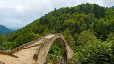 Rize’de Tarihi Yapılar Neden Az Kaldı? İşte Bölgenin Kültürel Miras Gerçeği