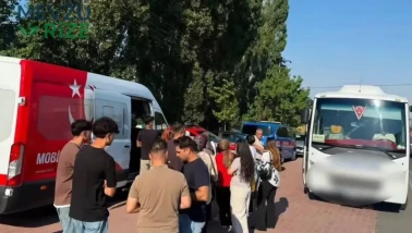 İçişleri Bakanlığı'ndan Düzensiz Göçmen Operasyonu: 19 Ağır Suçlu Yakalandı, 230 Göçmen Kurtarıldı!