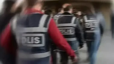 İstanbul Merkezli 8 İlde FETÖ'nün 'İzdivaç' Yapılanmasına Yönelik Operasyon: 9 Kişi Gözaltında