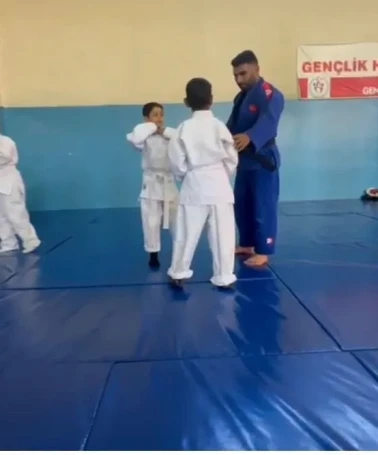 Erzurum'da Judo ile Spor Atağına Hız Verildi: Hınıs'ta Gençler Yetişiyor