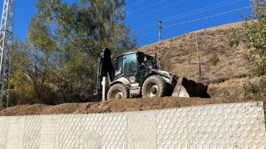 Pazaryolu'nda güvenliği artıran 80 metre uzunluğundaki istinat duvarı inşaatı tamamlandı