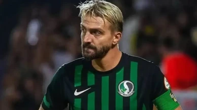Caner Erkin Sakaryaspor ile yollarını mı ayırdı?