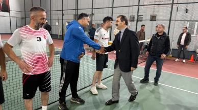 Artvin'de Ayak Tenisi İl Birinciliği'ni Milli Eğitim Takımı Kazandı