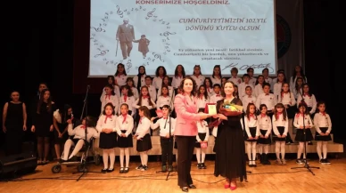 Minik seslerden Cumhuriyet coşkusu Burdur’da yankılandı