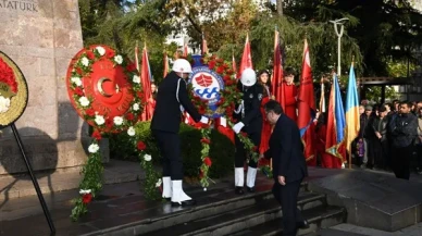 Atatürk, Trabzon'da törenle anıldı
