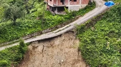 Çayeli’nde Köy Yolu Niye Açılmıyor