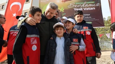 Vali Ergün, öğrencilerin isteğini kırmadı: TOGG ile evlerine gönderdi