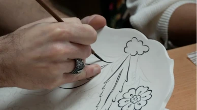 Düzce Belediyesi'nin Meslek Edindirme Kursları (BELMEK), 6 merkezde 15 farklı branşta eğitimlerle geniş katılımla sürdürülüyor.