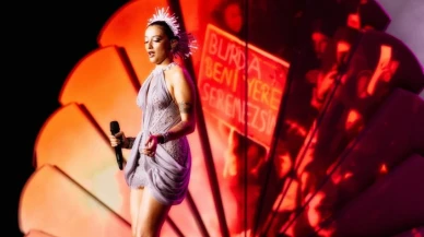 Melike Şahin üniversiteli gençlere destek verdi