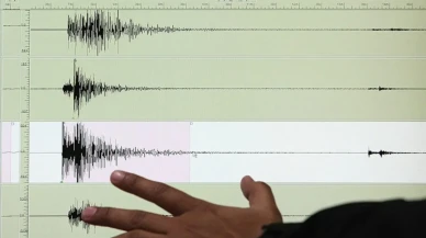 İstanbul sallanmaya devam ediyor... 266 artçı deprem meydana geldi