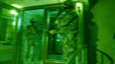 Zehir tacirlerine dev operasyon