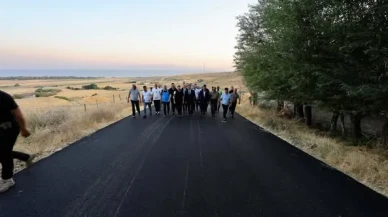 Bitlis Valisi Ahmet Karakaya, Adilcevaz Yukarı Süphan Köyü’ndeki Yol Çalışmalarını Yerinde İnceledi
