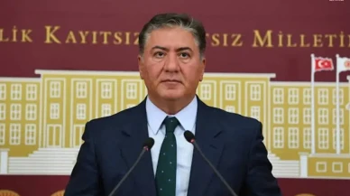 Zafer Bayramı Töreninde Anıtkabir’de Erdoğan’a Yönelik Sloganlar: CHP’li Emir’den Sert Açıklama!