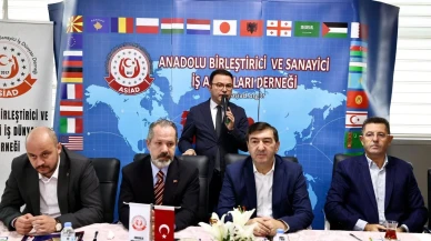 ASİAD Ekonomi Sohbetlerine Yoğun İlgi: İslam Memiş’ten Büyük Resetleme Uyarısı