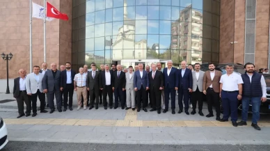 Başkan Büyükakın, Gebze'deki Şoförlerle Bir Araya Gelerek Sorunları Dinledi