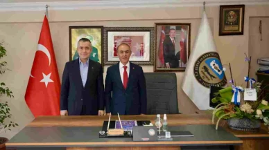 Esenyurt Belediye Başkan Vekili Can Aksoy, esnaflarla bir araya geldi