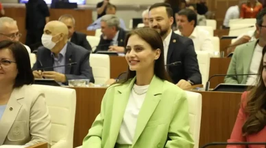 Korkuteli Belediye Başkanı Saniye Caran kimdir, kaç yaşında?