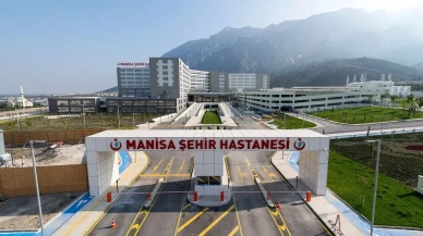 Manisa Şehir Hastanesi’nde felç riskine karşı stent tedavisi