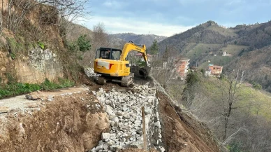 Arsin’de Fen İşleri Ekipleri Çalışmalarını Sürdürüyor