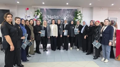 Köklerden Geleceğe Kadın Kolları Teşkilat Çalıştayı Arhavi’de Gerçekleştirildi