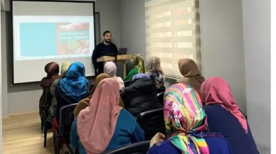 Trabzon’da ADEM Kursiyerlerine 'Aile Bütçesi ve Kaynak Yönetimi' Eğitimi Verildi