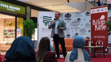 Recep Tayyip Erdoğan Üniversitesi’nde Yapay Zekâ Bilim Kafede Ele Alındı