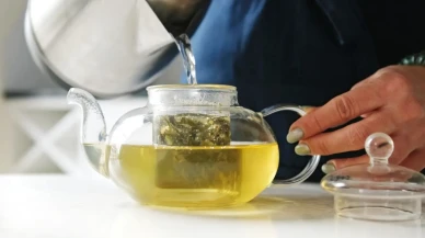 Kendinizi bulma yolculuğunuzda, yeşil çayın göz alıcı faydasıyla tanışın! İçmenin tam zamanı!