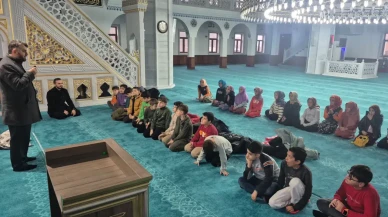 Ardeşen'deki Kur'an Kursu Öğrencileri İftarda Bir Araya Geldi