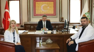 Güneysu'da Kanser Haftası Etkinliklerine Katkı: Sağlık Çalışanlarından Başkan Özer'e Minnet Dolu Ziyaret