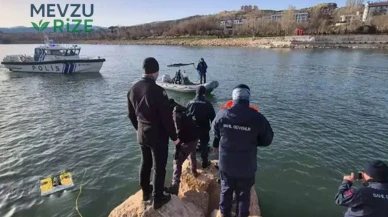 Van Gölü'nde kaybolmuştu: 17 yaşındaki çocuğun cansız bedeni bulundu