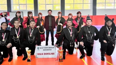 RTEÜ Halk Dansları Takımı Tarih Yazdı: İki Şampiyonluk Birden Kazandı!