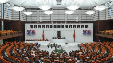 Meclis'te bu hafta: Gündem 15 yaş altına sosyal medya yasağı