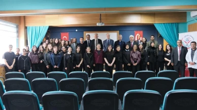 Gürün'de Bilim İnsanları Öğrencilerle Buluşarak Bilim Dünyasını Paylaştı