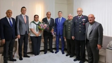 Bayburt'ta şehit ailesi ve gaziye bayram ziyareti