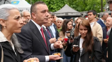YAVUZ AYDIN VATANDAŞLARA LOKMA İKRAM ETTİ: BUNLAR HELAL LOKMA