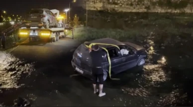 Bursa'da Zincirleme Trafik Kazası: Araçlar Dereye Yuvarlandı, Vatandaşlar Endişe İçinde!
