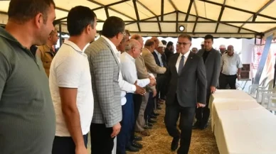 Van'da İlk Buğday Hasadı Yapıldı! Vali Ozan Balcı: "Her Zaman Çiftçimizin Yanındayız"