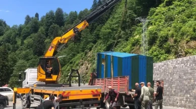 Ayder Yaylası yolundaki izinsiz yapılar kaldırıldı