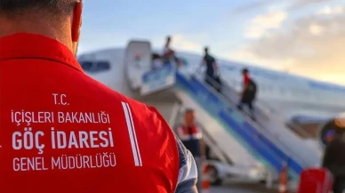 Hatay'da Düzensiz Göçmen Taşıyan Sürücüye 102 Bin Lira Ceza Kesildi, Organizatör Gözaltına Alındı!