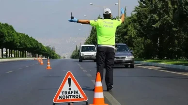 Ön Camına Yazdığı Yazıyla Cezadan Kaçamadı: 2.700 TL Fatura