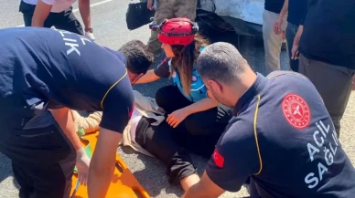 Otomobil Minibüse Arkadan Çarptı: 12 Kişi Yaralandı!