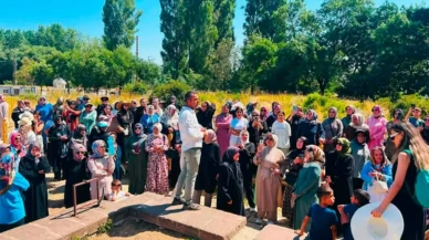 Van’da Kadınlara Gevaş Gezisi: Tarih ve Doğayla Buluştular