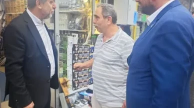 Pazar'da Anadolu Buluşmaları: Yeniden Refah Partisi Esnafın Sorunlarını Dinledi